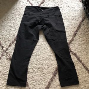 Lulu lemon Capri workout pants